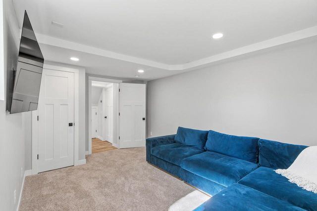 9 S Spooner Street, Madison, WI 53726