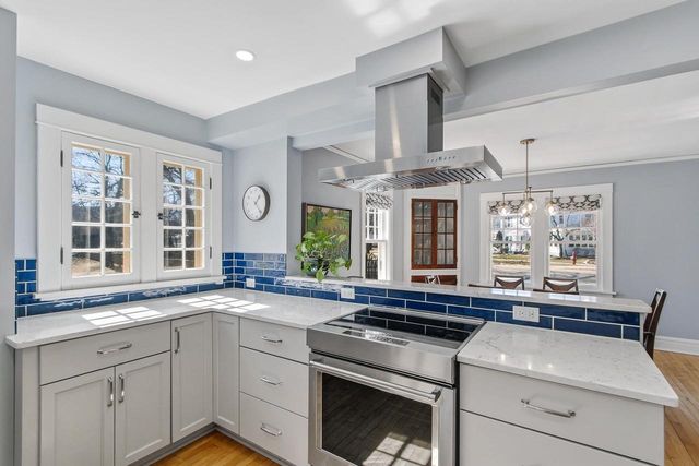 9 S Spooner Street, Madison, WI 53726