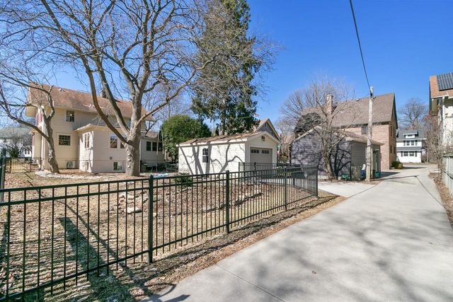 9 S Spooner Street, Madison, WI 53726