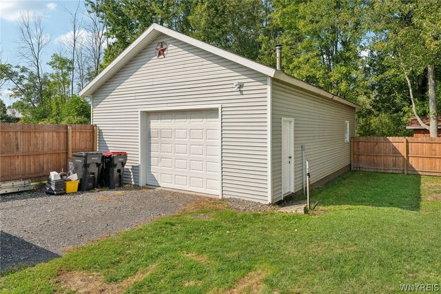 8420 Akron Road, Royalton, NY 14094