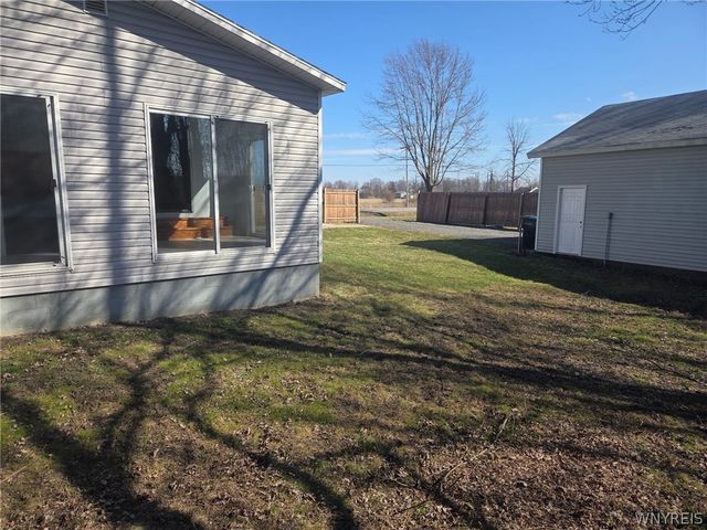 8420 Akron Road, Royalton, NY 14094