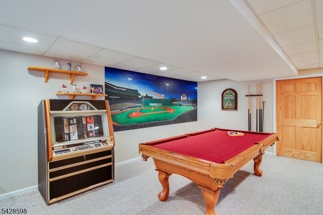 14 Chelsea Dr, Jefferson Twp., NJ 07438
