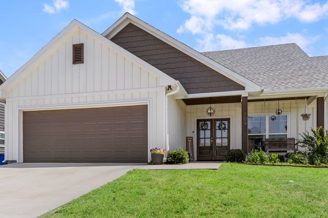 109 Byrom Court, Whitesboro, TX 76273