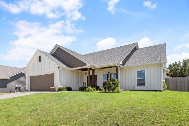 109 Byrom Court, Whitesboro, TX 76273