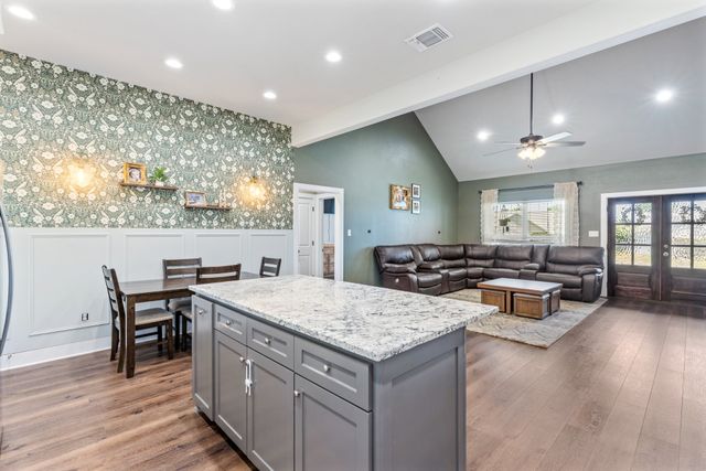 109 Byrom Court, Whitesboro, TX 76273