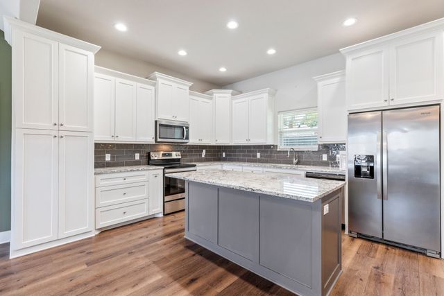 109 Byrom Court, Whitesboro, TX 76273