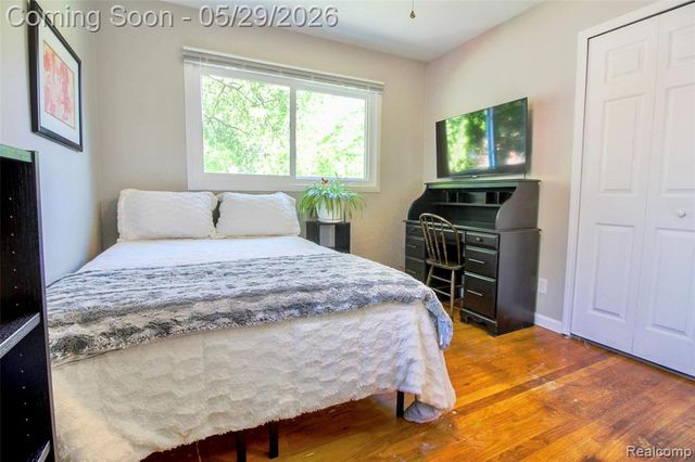 29505 Minton Street, Livonia, MI 48150