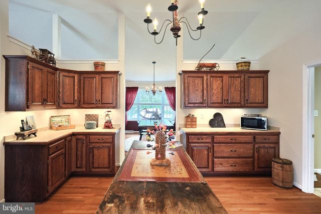 29 LOTTIE LN, New Oxford, PA 17350