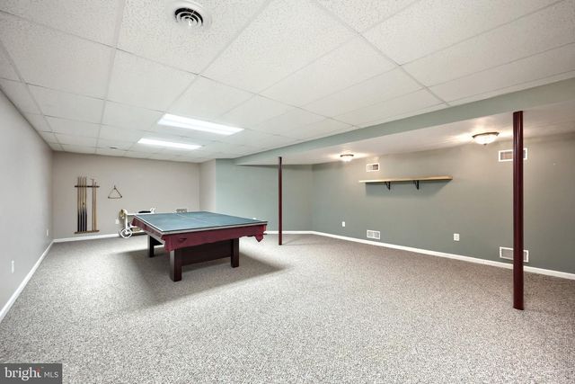 29 LOTTIE LN, New Oxford, PA 17350