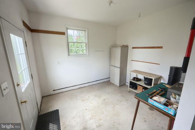 29 LOTTIE LN, New Oxford, PA 17350
