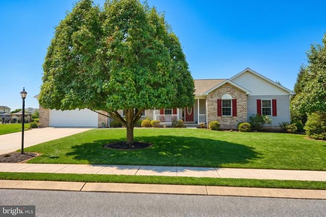 29 LOTTIE LN, New Oxford, PA 17350