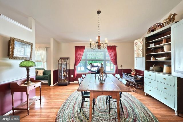 29 LOTTIE LN, New Oxford, PA 17350