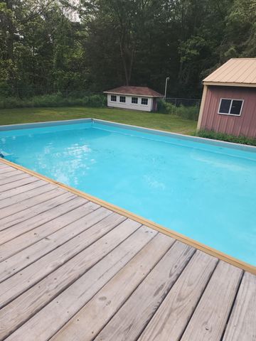 1554 W Ellis Avenue, Belding, MI 48809