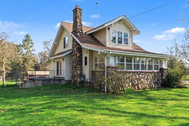 1554 W Ellis Avenue, Belding, MI 48809