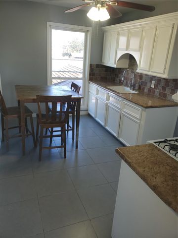 2010 Tyler Street, Houston, TX 77009