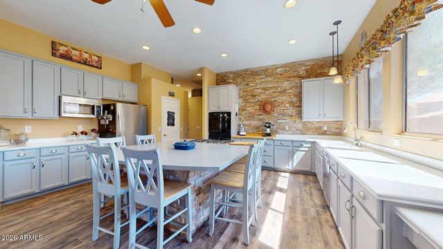 3341 E Isabella Avenue, Mesa, AZ 85204