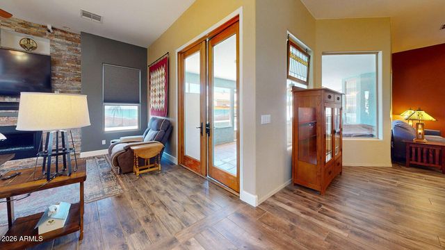 3341 E Isabella Avenue, Mesa, AZ 85204