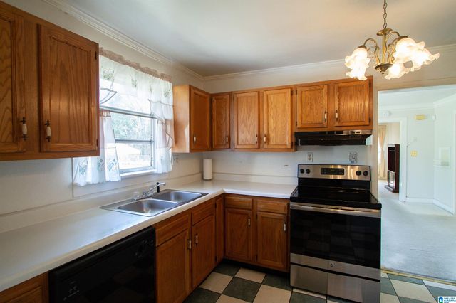 902 7TH AVENUE, Midfield, AL 35228