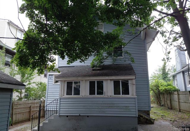 211 Egmont Avenue, Mount Vernon, NY 10553