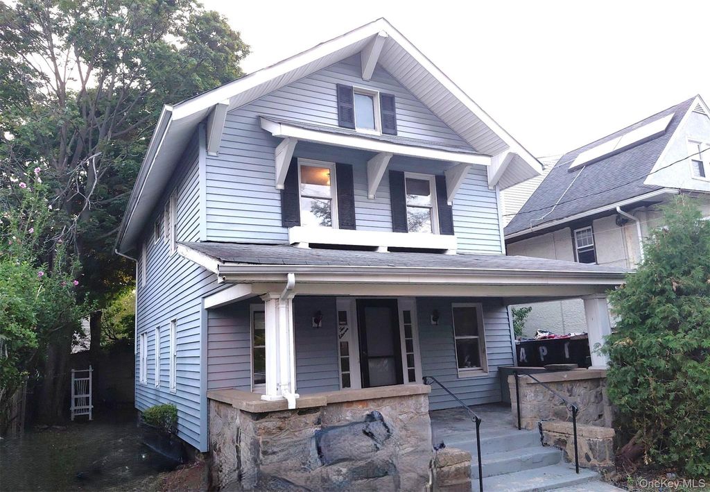 211 Egmont Avenue, Mount Vernon, NY 10553