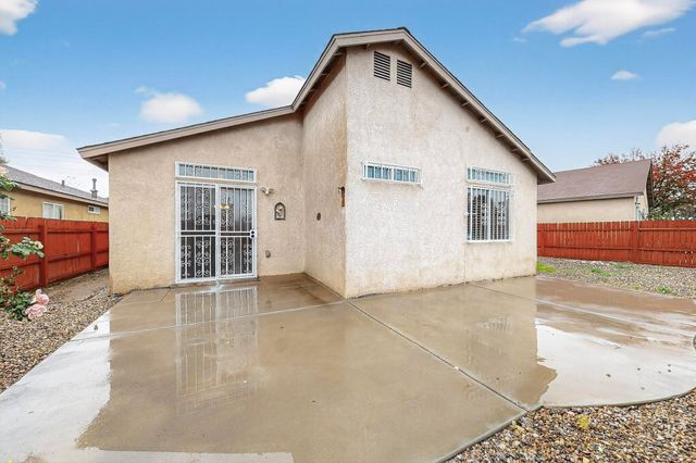 612 Lone River Trail SW, Albuquerque, NM 87121