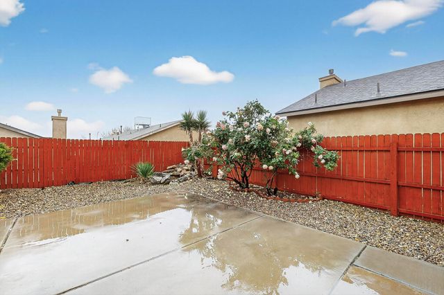 612 Lone River Trail SW, Albuquerque, NM 87121