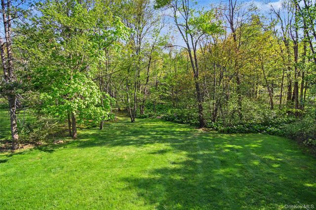 1 Cliffside Lane, Bedford Corners, NY 10549