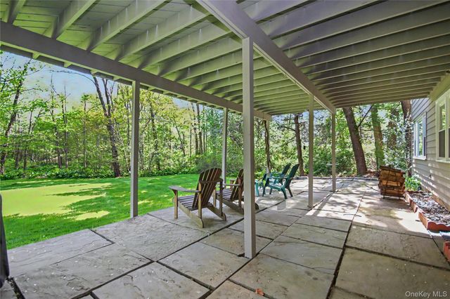 1 Cliffside Lane, Bedford Corners, NY 10549