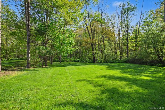 1 Cliffside Lane, Bedford Corners, NY 10549