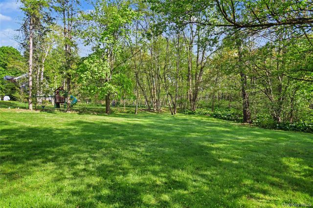 1 Cliffside Lane, Bedford Corners, NY 10549