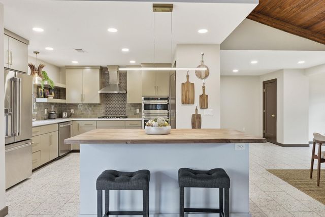 128 Dickson Drive, Little Rock, AR 72207