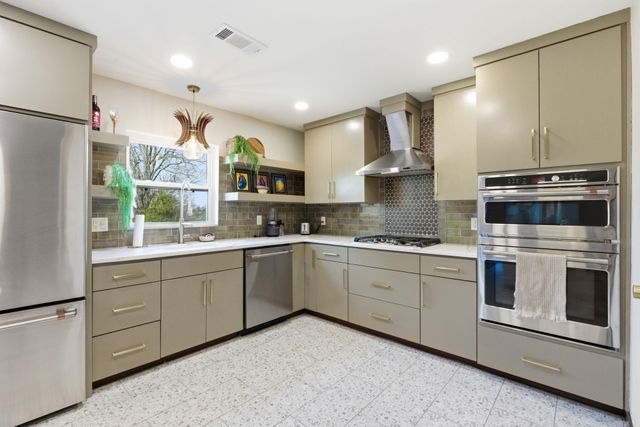 128 Dickson Drive, Little Rock, AR 72207