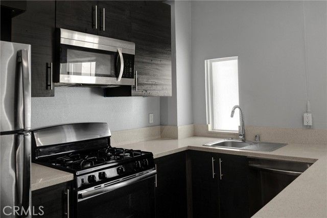 601 Linden 303, Long Beach, CA 90802