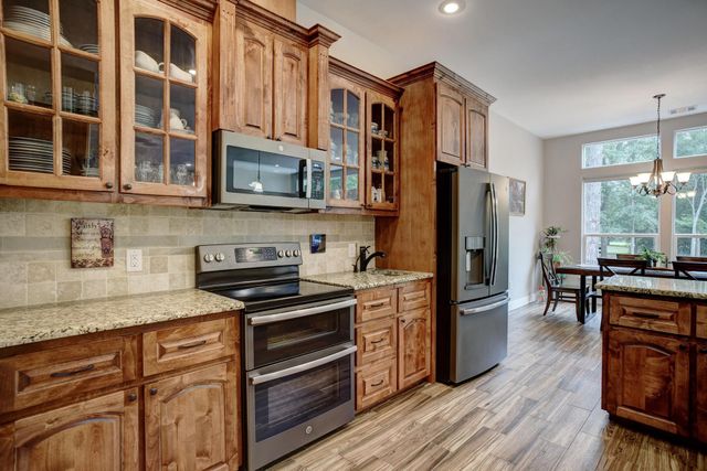 115 Mesquite CV, Bastrop, TX 78602