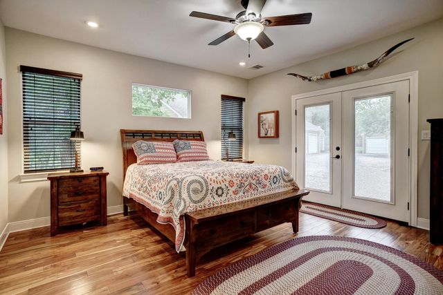115 Mesquite CV, Bastrop, TX 78602