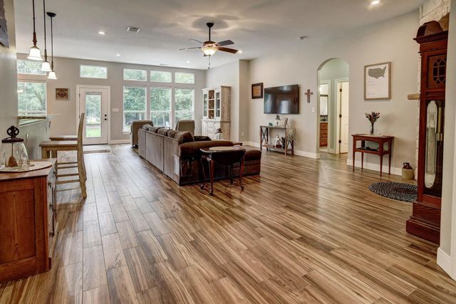 115 Mesquite CV, Bastrop, TX 78602