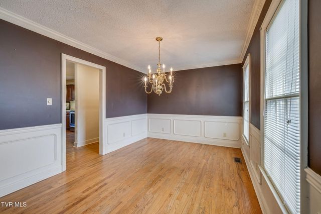 704 Ridgefields Road, Kingsport, TN 37660