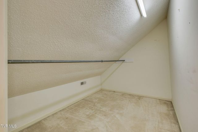 704 Ridgefields Road, Kingsport, TN 37660