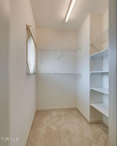 704 Ridgefields Road, Kingsport, TN 37660