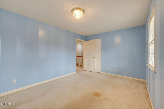 704 Ridgefields Road, Kingsport, TN 37660