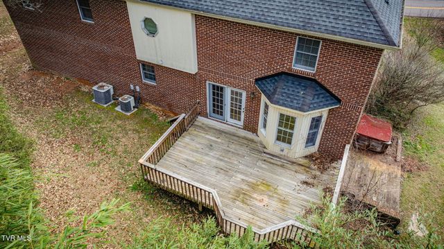 704 Ridgefields Road, Kingsport, TN 37660