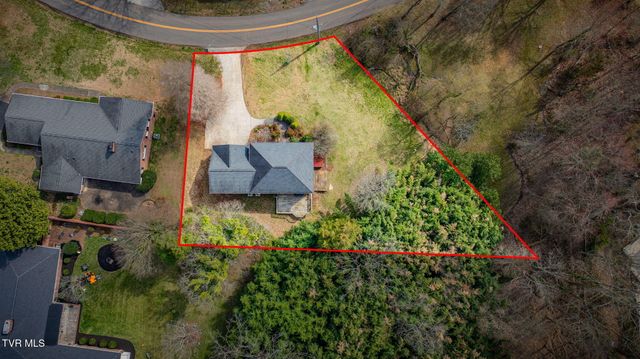 704 Ridgefields Road, Kingsport, TN 37660