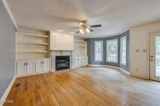 704 Ridgefields Road, Kingsport, TN 37660