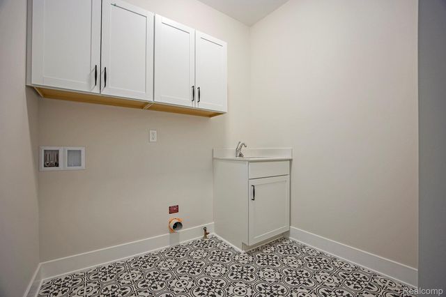 13280 Demil Drive, Romeo Village, MI 48065