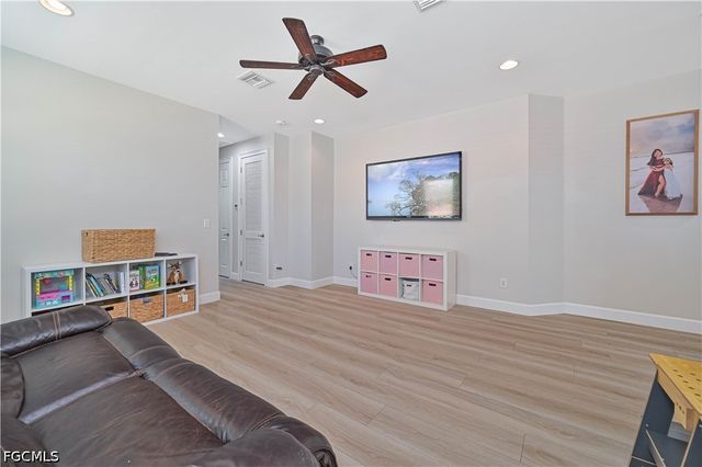 12760 Seaside Key CT, North Fort Myers, FL 33903