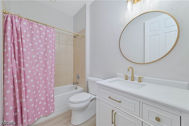 12760 Seaside Key CT, North Fort Myers, FL 33903