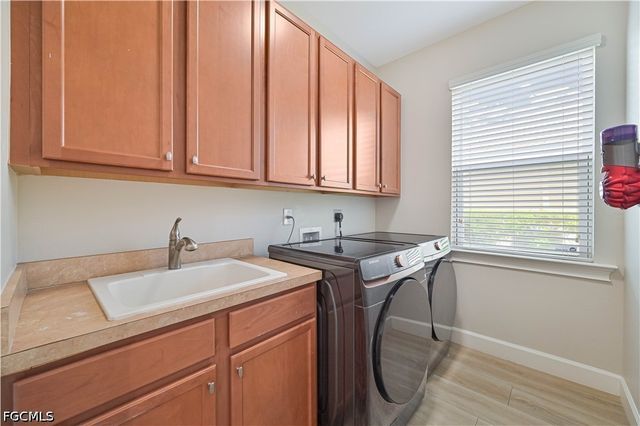 12760 Seaside Key CT, North Fort Myers, FL 33903