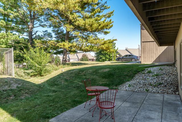 220-2A BIENTERRA Trail 2A, Rockford, IL 61107