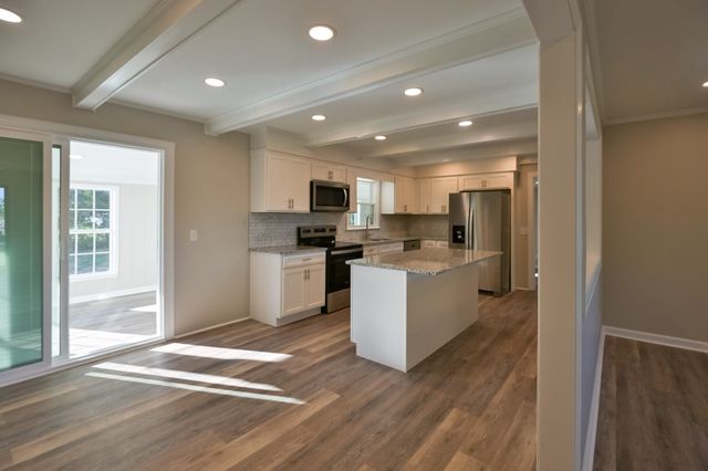 122 Parker Rd, Shelbyville, TN 37160