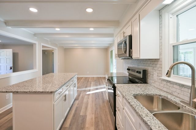 122 Parker Rd, Shelbyville, TN 37160